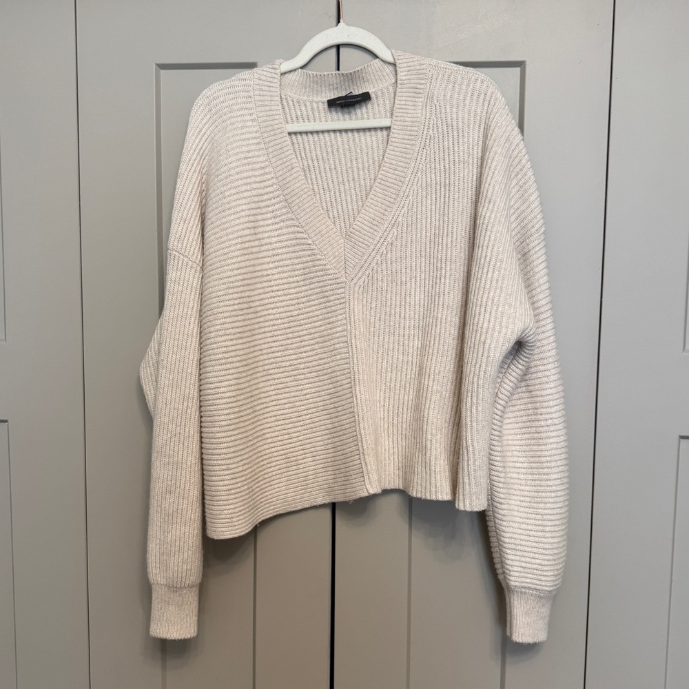 French Connection Cream Ribbed V-Neck Sweater | Cozy Knit | Size XL